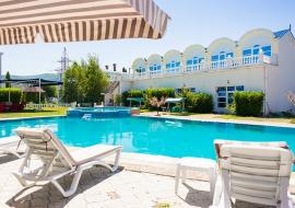 Дионис - Крым гостиница Балаклава   бассейн 